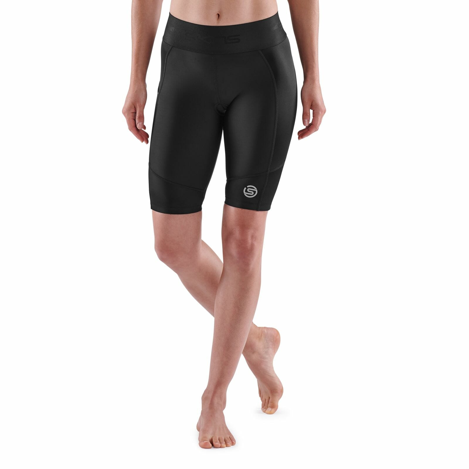 ST4030002 Женские компрессионные шорты с высоким поясом SKINS серия 3 (BLACK Чёрный M)